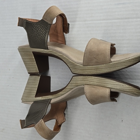 NAOT Women's Tan Leather Sandals Intact Khaki Beige/Pewter EU 39 US 8-8.5 - Picture 6 of 11